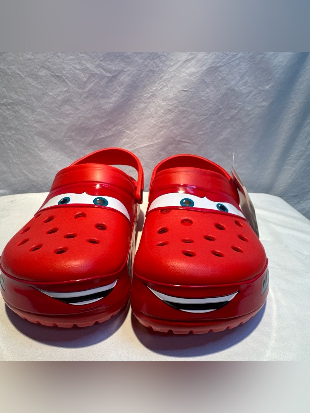 CROCS Lightning McQueen Red Slip-On Clogs - Picture 2 of 10